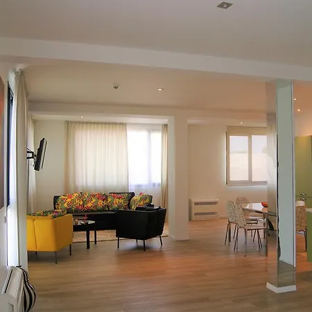 Appart' La Girafe Marseille Est - Porte D'aubagne Отель