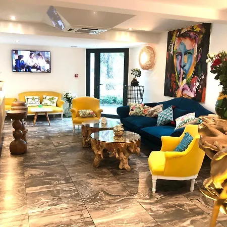 Appart' La Girafe Marseille Est - Porte D'aubagne 3* Ла-Пен-сюр-Ювон