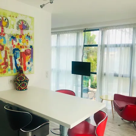 Отель Appart' La Girafe Marseille Est - Porte D'aubagne